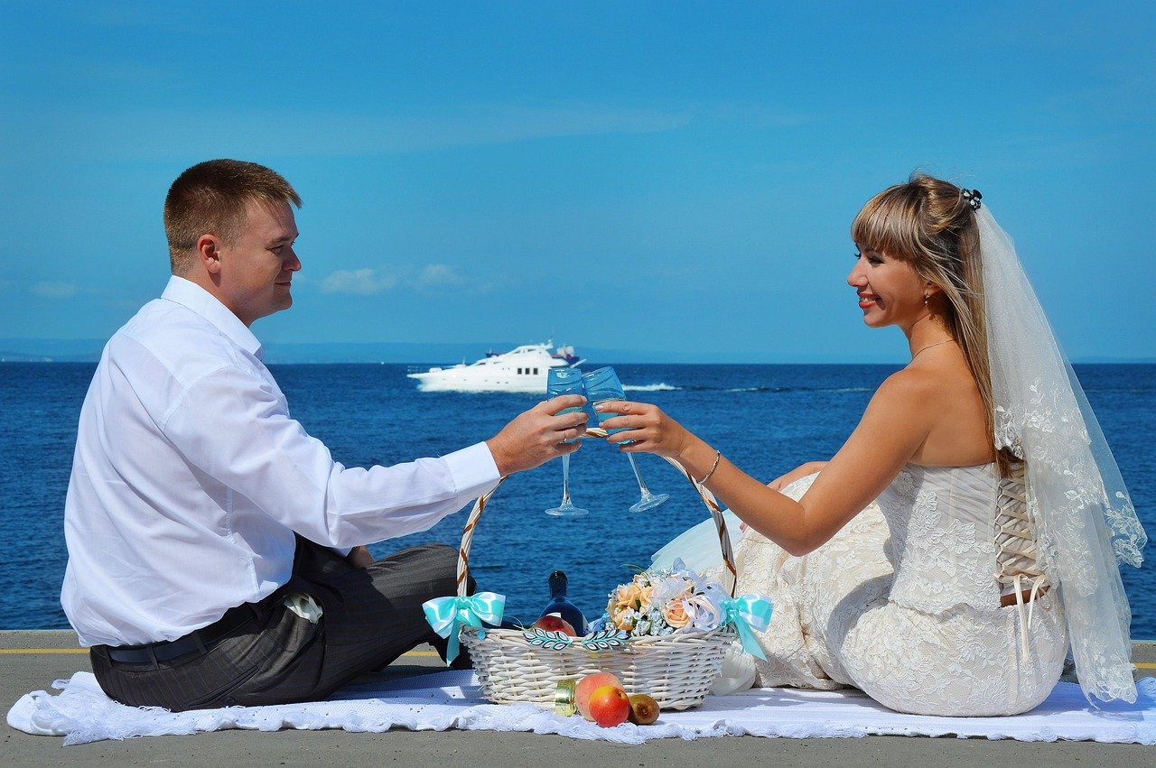 How to make an intimate wedding feel grand