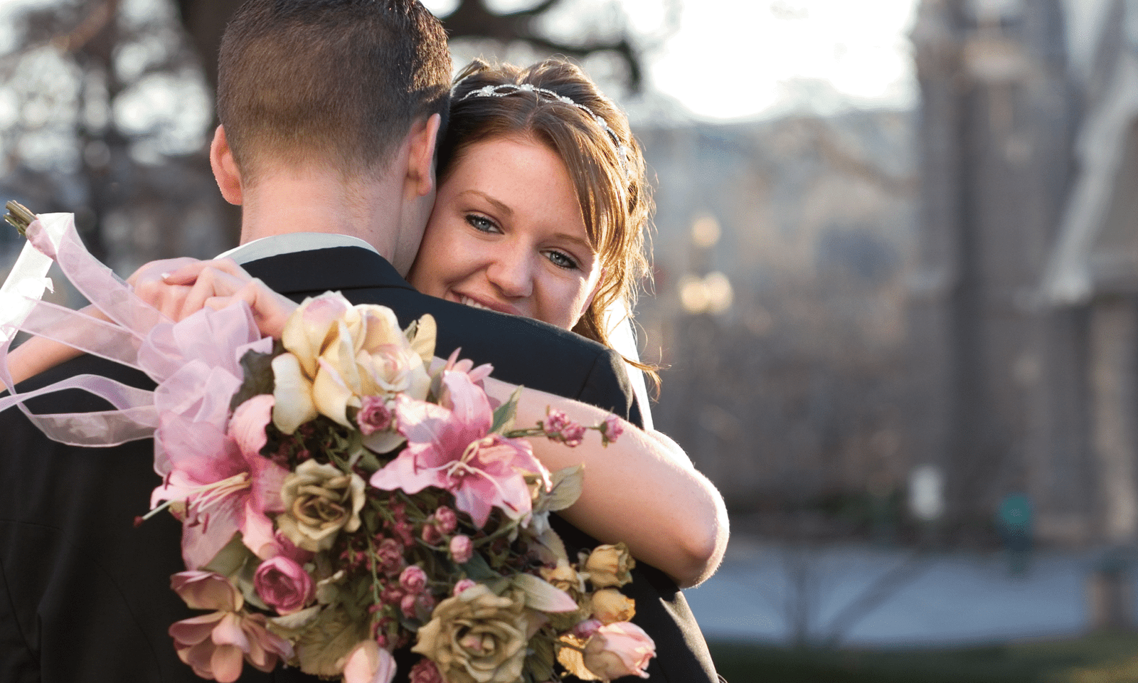 make your wedding feel luxurious